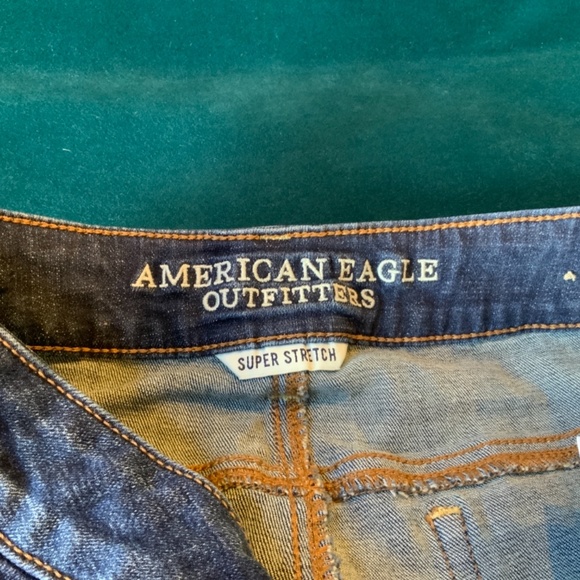 American Eagle Mid-Rise-Shortie Shorts - Picture 4 of 7